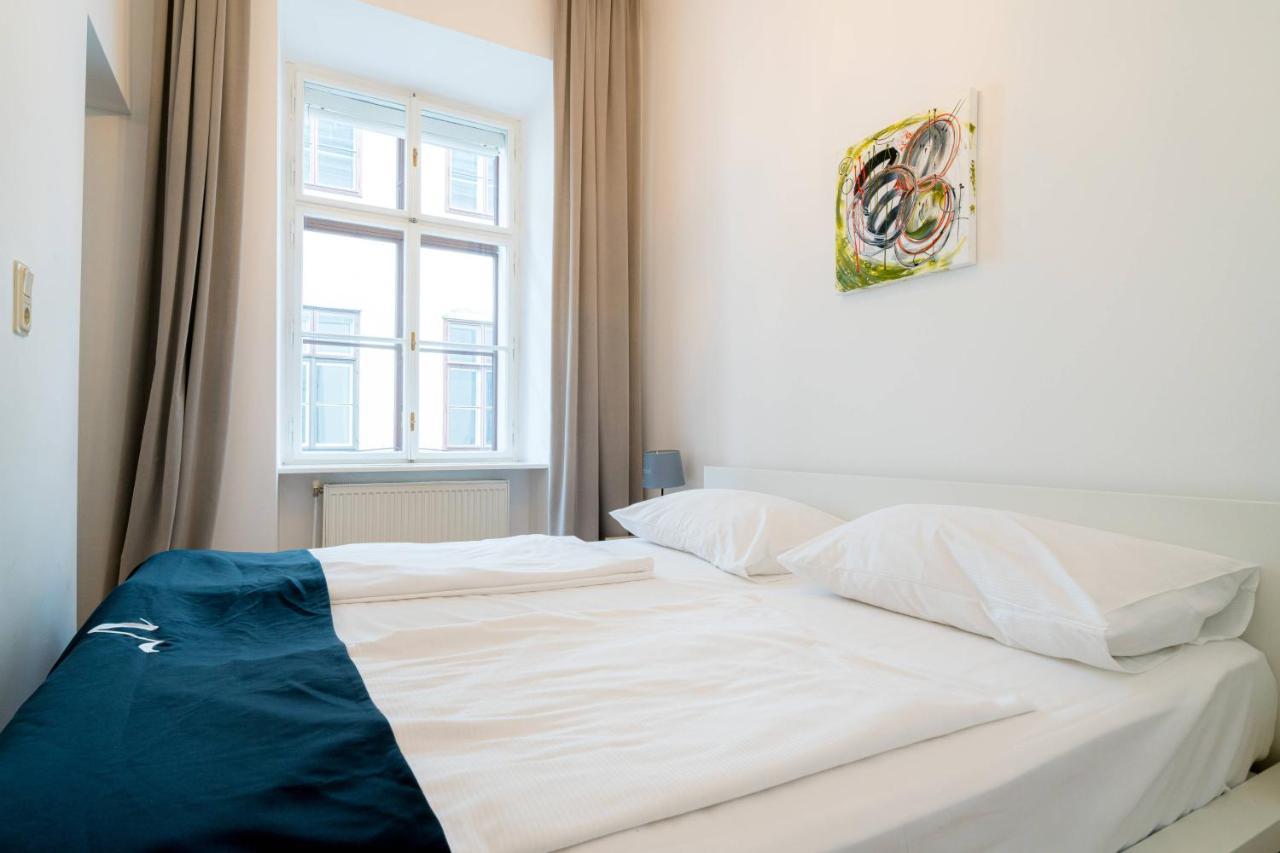 Vienna Residence, Volkstheater - Parliament Buitenkant foto
