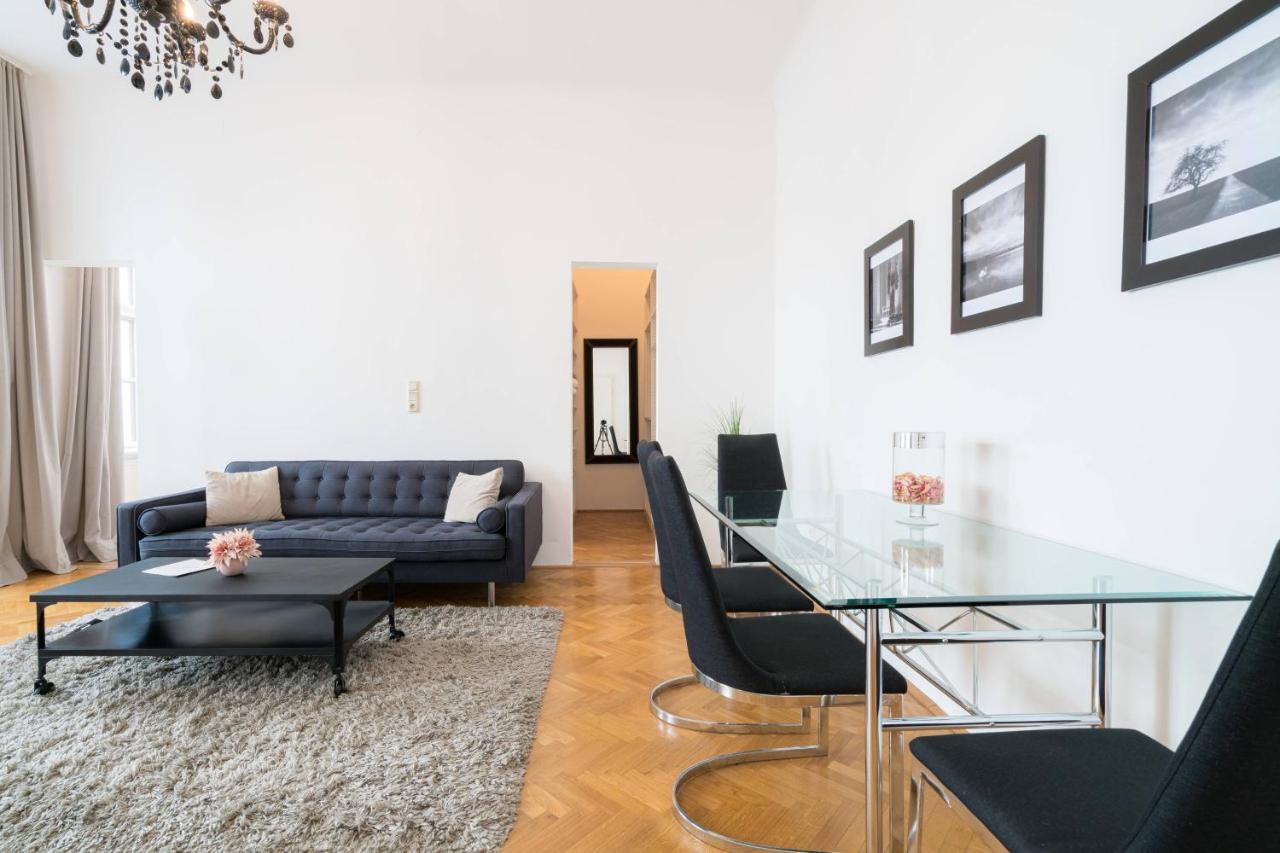 Vienna Residence, Volkstheater - Parliament Buitenkant foto