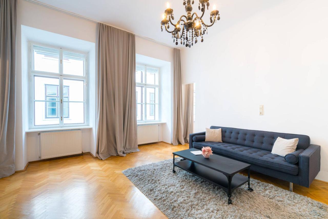 Vienna Residence, Volkstheater - Parliament Buitenkant foto